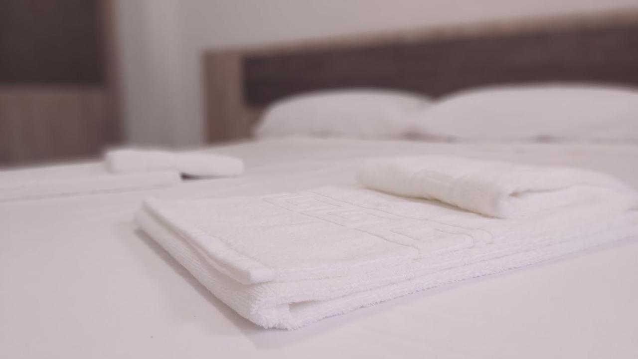 Del Parque Flats Meseta Swimmingpool Apartment Torremolinos Ngoại thất bức ảnh
