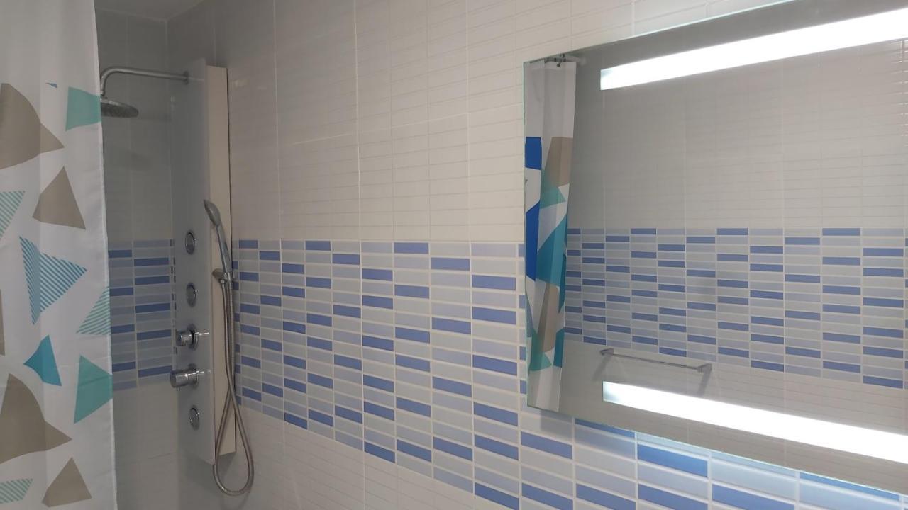 Del Parque Flats Meseta Swimmingpool Apartment Torremolinos Ngoại thất bức ảnh